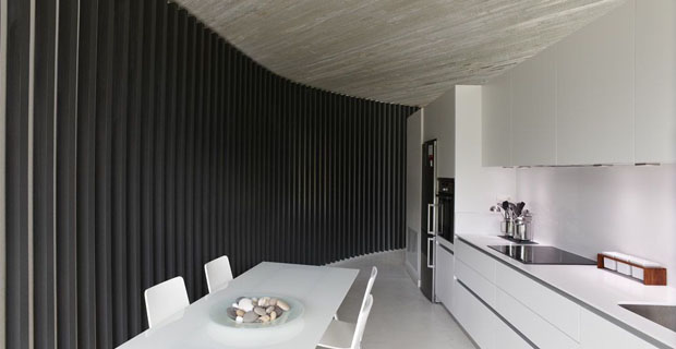 edificio-nascosto-vegetazione-h