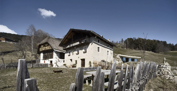 villa ipogea dolomiti e