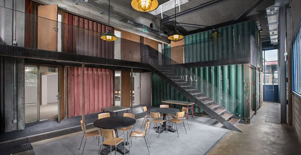 architettura container sion music venue